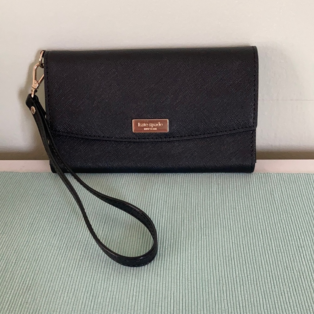 Kate Spade wristlet-wallet